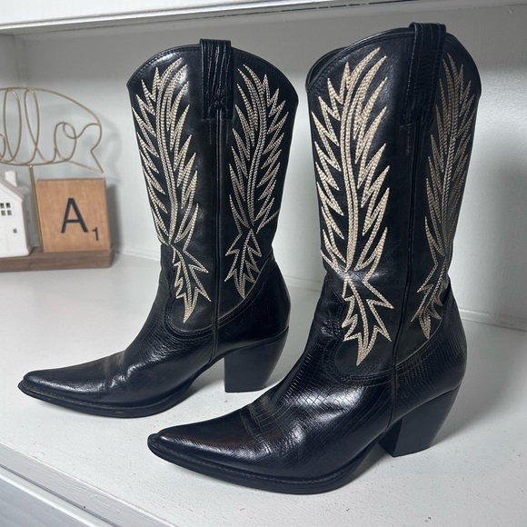 Penny Loves Kenny Shoes - Penny Loves Kenny Black Western Cowboy Boots Women’s 6 Pointed Toe Embroided